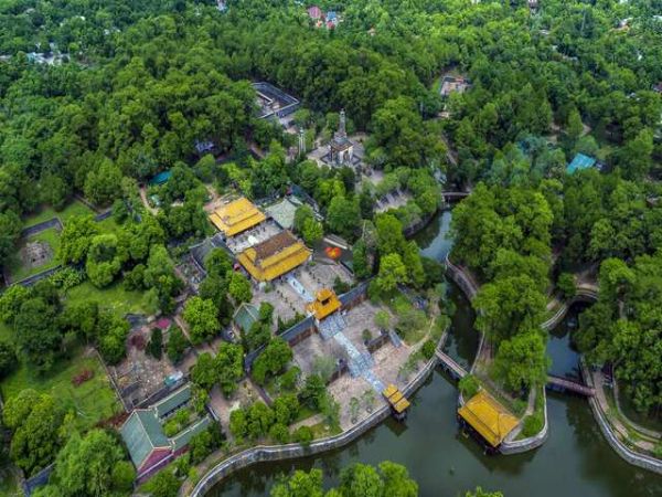 Vietnam Tour 7 Days From Brisbane To Da Nang