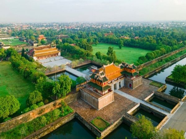 Vietnam Tour 7 Days From Brisbane To Da Nang