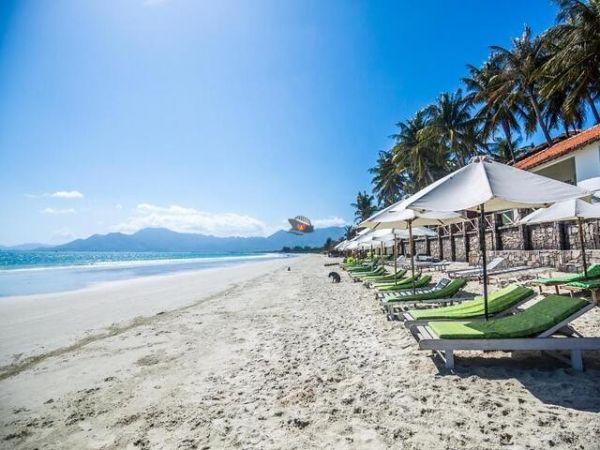 Doc Let Beach Nha Trang