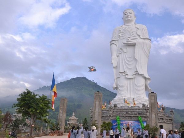 Nha Trang Tong Lam Lo Son Pagoda