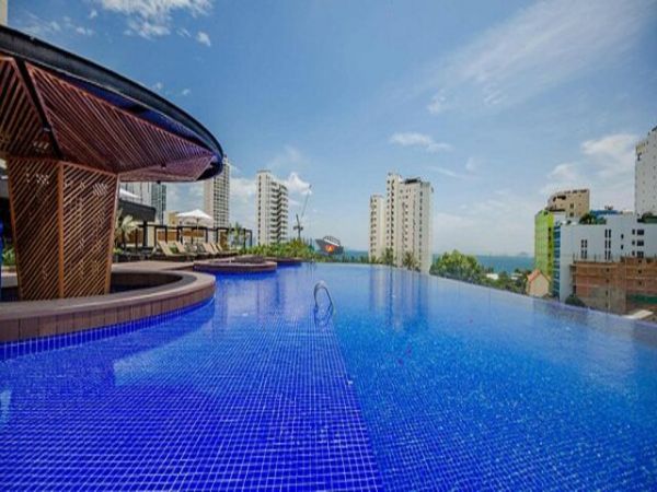 Quinter Central Nha Trang Hotel