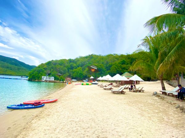 Nha Trang Happy Boat Trip Floating Bar